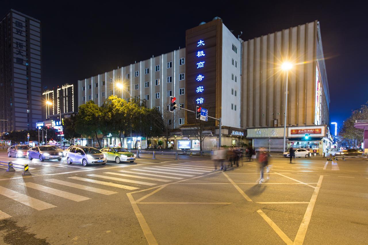 Taiji Business Hotel Chengdu Exterior photo